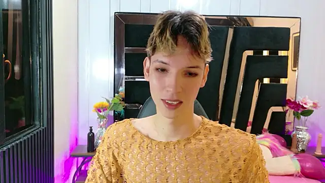 Stefany PiInk online show from 03/17/26, 12:19