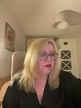 JanieLight53 online show from 05/08/26, 05:40