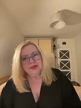 JanieLight53 online show from 06/12/26, 08:52