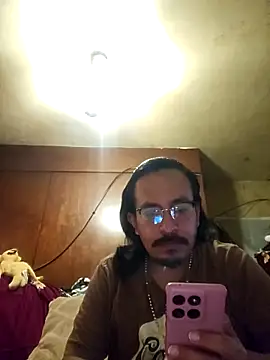 Snapshot of KIKE_LION990 chatting on 04/06/26, 09:16 KIKE LION990 online show from 04/06/26, 09:16