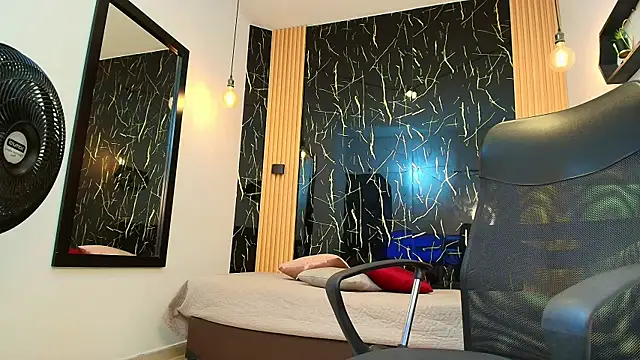 ValeriHot 1 online show from 05/13/26, 02:53