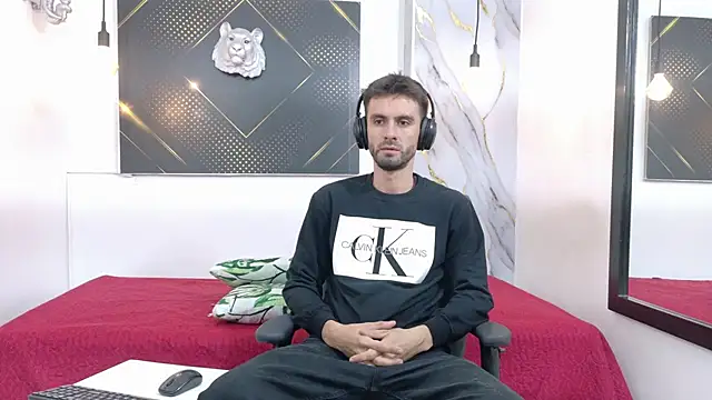 KingOfTemptation online show from 06/08/26, 03:29