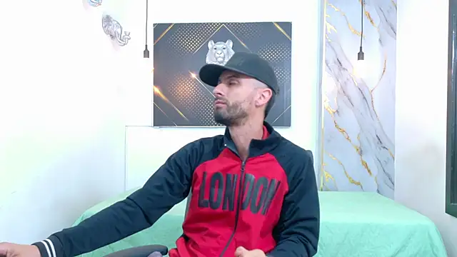 KingOfTemptation online show from 06/15/26, 03:42