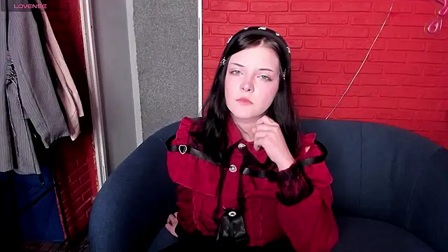 Snapshot of EsterTwilight chatting on 03/24/26, 03:50 EsterTwilight online show from 03/24/26, 03:50