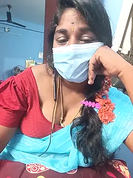 Snapshot of jothika45 chatting on 04/20/26, 06:53 jothika45 online show from 04/20/26, 06:53