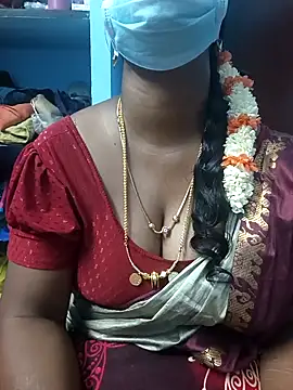 Snapshot of jothika45 chatting on 04/25/26, 06:38 jothika45 online show from 04/25/26, 06:38