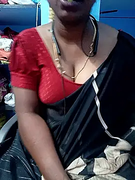 Snapshot of jothika45 chatting on 04/29/26, 06:25 jothika45 online show from 04/29/26, 06:25