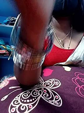 Snapshot of jothika45 chatting on 05/22/26, 10:04 jothika45 online show from 05/22/26, 10:04