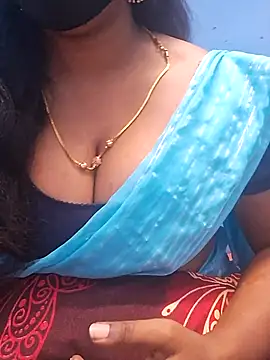 Snapshot of jothika45 chatting on 07/28/26, 07:04 jothika45 online show from 07/28/26, 07:04