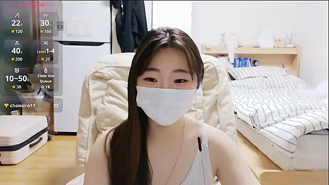 Berry Chuu online show from 05/05/26, 09:23