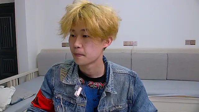 Snapshot of Chili-001 chatting on 03/09/26, 10:19 Chili-001 online show from 03/09/26, 10:19