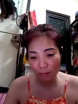 Snapshot of Miinn99 chatting on 05/19/26, 01:39 Miinn99 online show from 05/19/26, 01:39