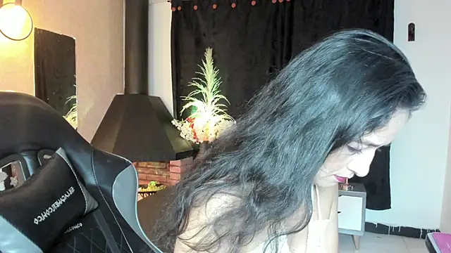 Vicky Angeel online show from 06/13/26, 03:59
