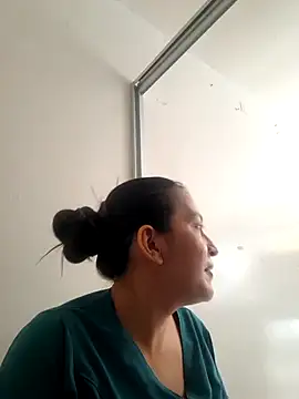 Snapshot of Dr_Edna_naughty chatting on 07/01/26, 02:29 Dr Edna naughty online show from 07/01/26, 02:29