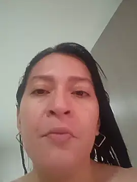 Snapshot of Dr_Edna_naughty chatting on 07/11/26, 06:21 Dr Edna naughty online show from 07/11/26, 06:21