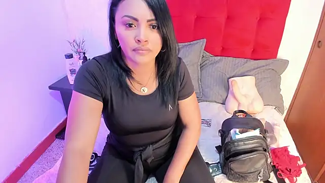 EstrellaSmmith online show from 06/16/26, 05:37