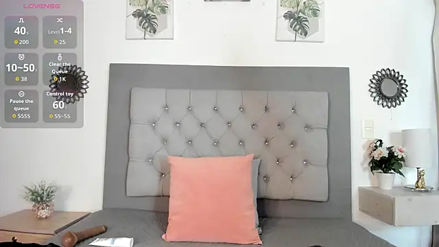Arya Grey online show from 05/14/26, 03:24