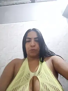 Carolinna online show from 06/15/26, 03:25