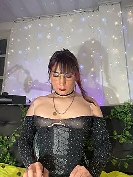 Snapshot of Naughtygirlts chatting on 03/13/26, 09:54 Naughtygirlts online show from 03/13/26, 09:54