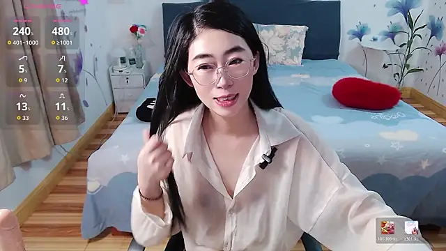 Snapshot of mila-baby-99 chatting on 07/28/26, 01:34 mila-baby-99 online show from 07/28/26, 01:34