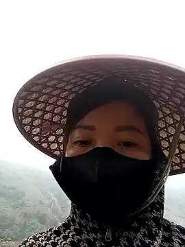 Bling-pusy online show from 03/17/26, 07:44