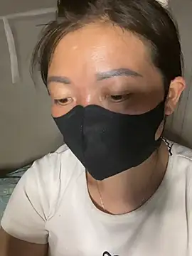 Bling-pusy online show from 04/29/26, 02:10