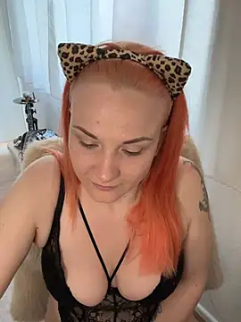 Fiebie licious  online show from 04/25/26, 05:21