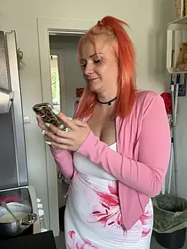 Fiebie licious  online show from 05/26/26, 10:33