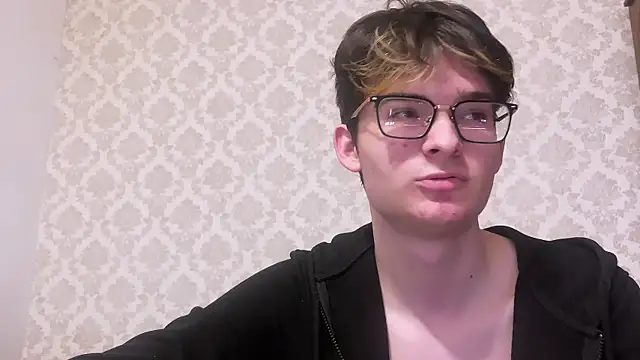 Snapshot of niksikor chatting on 03/30/26, 12:39 niksikor online show from 03/30/26, 12:39