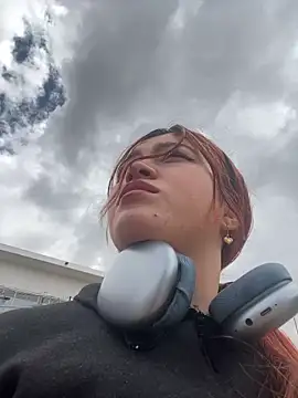 Snapshot of Kari_leonXXX chatting on 03/11/26, 06:03 Kari leonXXX online show from 03/11/26, 06:03