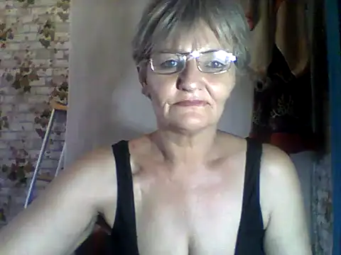 Snapshot of NikaGold455 chatting on 03/14/26, 11:37 NikaGold455 online show from 03/14/26, 11:37