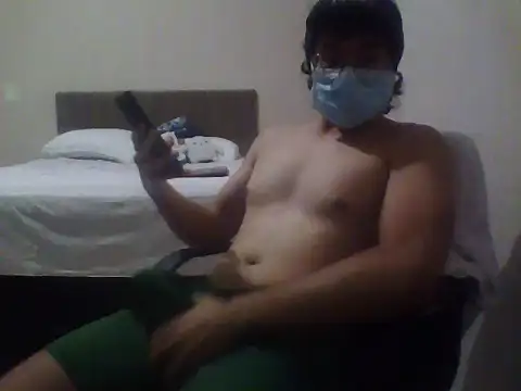 Snapshot of vinii1800 chatting on 04/05/26, 08:28 vinii1800 online show from 04/05/26, 08:28