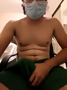 Snapshot of vinii1800 chatting on 04/10/26, 12:27 vinii1800 online show from 04/10/26, 12:27