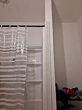 Snapshot of Brandon23xxxgb chatting on 03/24/26, 02:05 Brandon23xxxgb online show from 03/24/26, 02:05