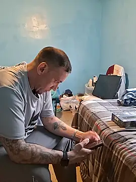 Brandon23xxxgb online show from 04/29/26, 08:15