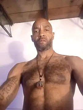 Snapshot of KirkRaw chatting on 03/25/26, 08:59 KirkRaw online show from 03/25/26, 08:59