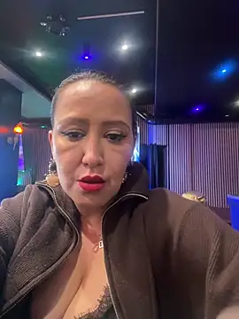 Shylyy25 online show from 05/15/26, 04:25