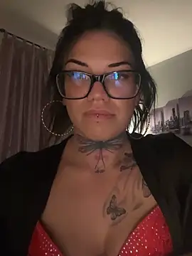 Snapshot of StellaZoey chatting on 03/11/26, 07:53 StellaZoey online show from 03/11/26, 07:53