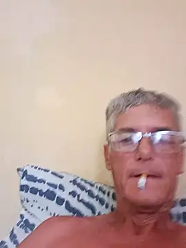 Snapshot of nudiststeve1 chatting on 03/10/26, 02:00 nudiststeve1 online show from 03/10/26, 02:00