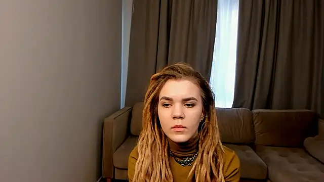 Snapshot of AldaCerrello chatting on 03/24/26, 11:04 AldaCerrello online show from 03/24/26, 11:04