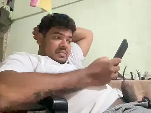 Snapshot of keralavirginboy chatting on 03/10/26, 04:23 keralavirginboy online show from 03/10/26, 04:23