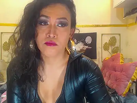 Snapshot of Tranishasha chatting on 03/11/26, 02:56 Tranishasha online show from 03/11/26, 02:56