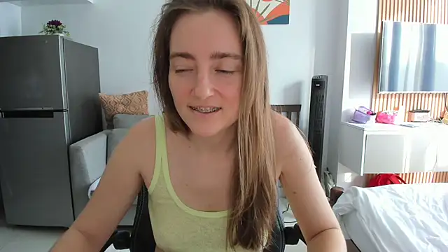 Snapshot of LiaSasha chatting on 03/16/26, 08:51 LiaSasha online show from 03/16/26, 08:51