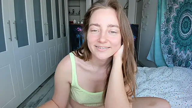 Snapshot of LiaSasha chatting on 05/12/26, 01:19 LiaSasha online show from 05/12/26, 01:19