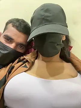 Snapshot of Manpreet057 chatting on 03/11/26, 05:52 Manpreet057 online show from 03/11/26, 05:52