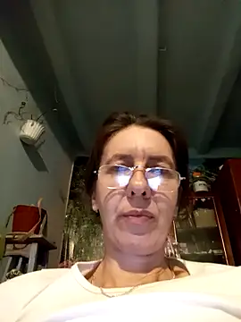 Snapshot of Tania9876 chatting on 03/22/26, 06:44 Tania9876 online show from 03/22/26, 06:44
