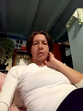 Snapshot of Tania9876 chatting on 05/13/26, 07:55 Tania9876 online show from 05/13/26, 07:55