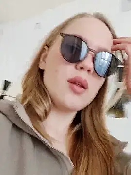 LittleForestELF2 online show from 03/10/26, 10:09