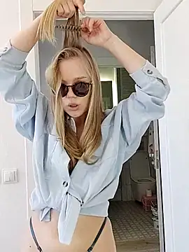 LittleForestELF2 online show from 03/13/26, 12:23