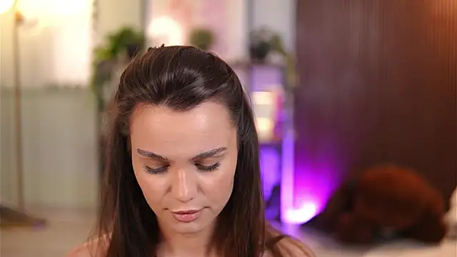 Lena Laurent online show from 06/14/26, 09:22